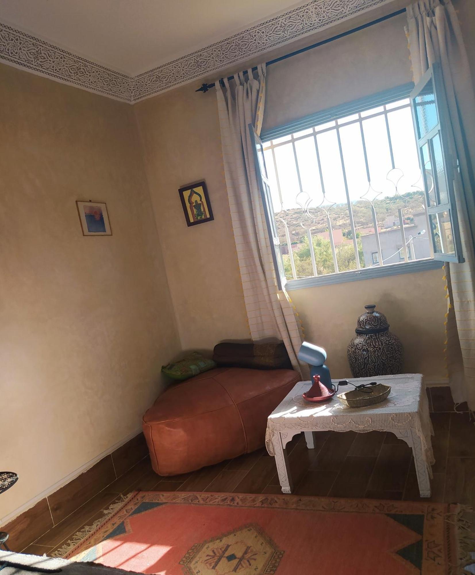 Le Petit Jardin Acomodação com café da manhã Demnat Quarto foto
